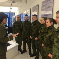 Mariánské Lázně: Ministr obrany jednal s hejtmanem o vojenské škole