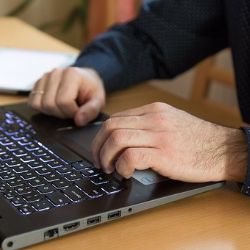 Na rizika internetu upozorní zájemce nové webové stránky 