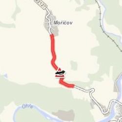 Ostrov: U města narazilo auto do stromu