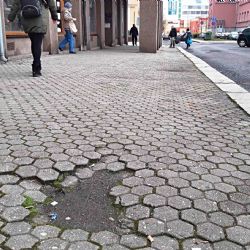 Sokolov: Začne druhá etapa opravy chodníků na nám. Budovatelů