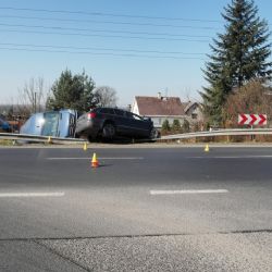 Sokolovsko: Opilý řidič utekl z místa nehody