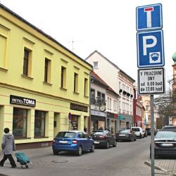 Vláda rozhodla o bezplatném parkování
