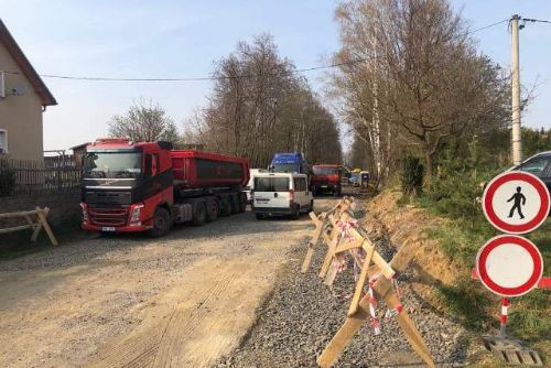 Obrázek - Zákaz vstupu na probíhající stavbu přemostění cyklostezky Cheb - Waldsassen