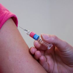 Zájem o očkování roste, vakcínu chce více než polovina lidí